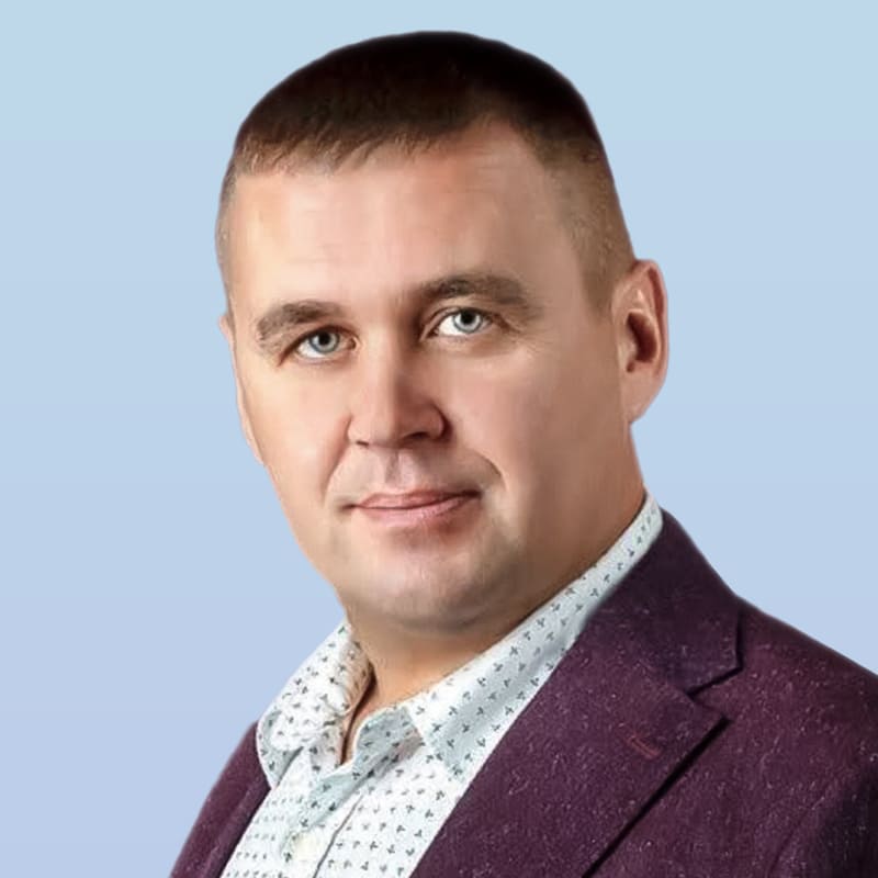Комисаренко Роман